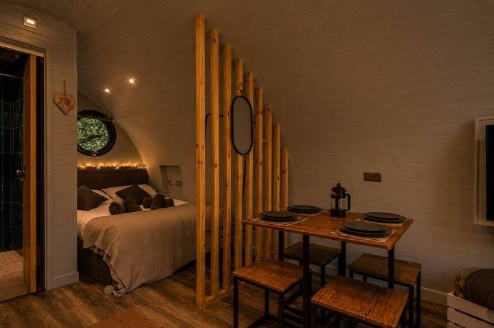 Cabaña-Baño privado-(Max 2 Adults, 2 Child) in Pembrokeshire