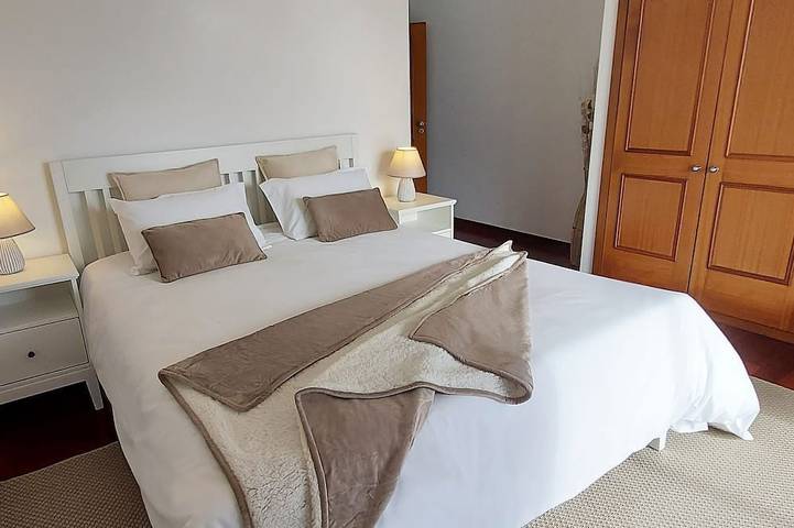 Villa Neves by Bca Villas in São Gonçalo, Isla de Madeira