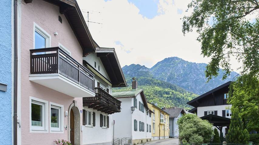 Ferienhaus für 2 Personen, mit Balkon, kinderfreundlich in Bad Reichenhall