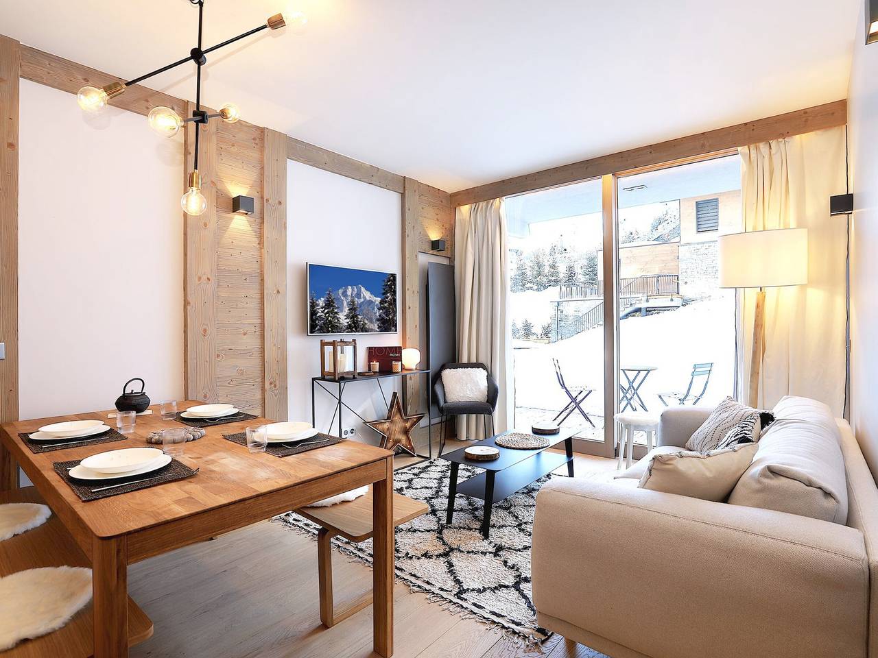 Ganze Wohnung, Luxuriöses neues Ski-in/Ski-out-Apartment in Courchevel mit Parkplatz in Saint-Bon-Tarentaise, Vanoise-Massiv