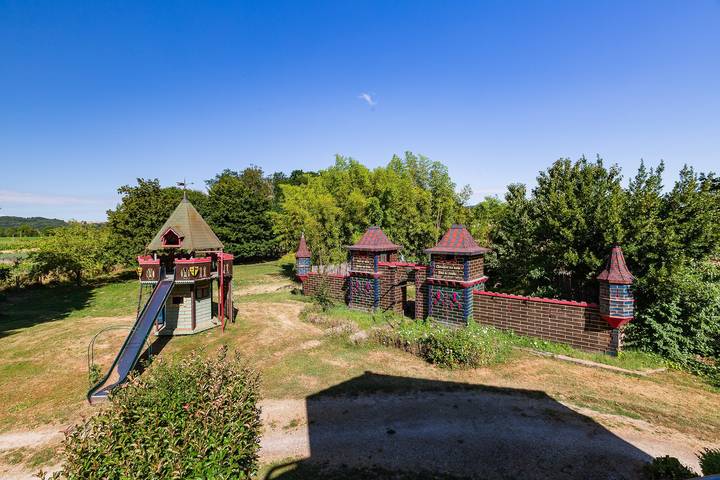 Ganze Wohnung, Gîte für 8 Pers. – La Fontaine Des Rollands mit Bergblick, Gemeinschaftspool & Wlan in Saint-Vérand, Isère