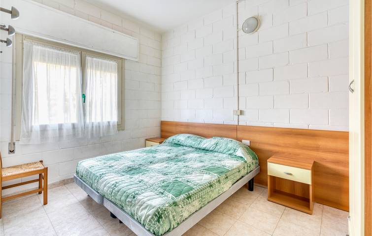Ganze Ferienwohnung, Beachside Retreat: Parking, Kitchen, 2 Beds in Tizè Beach, Rosolina