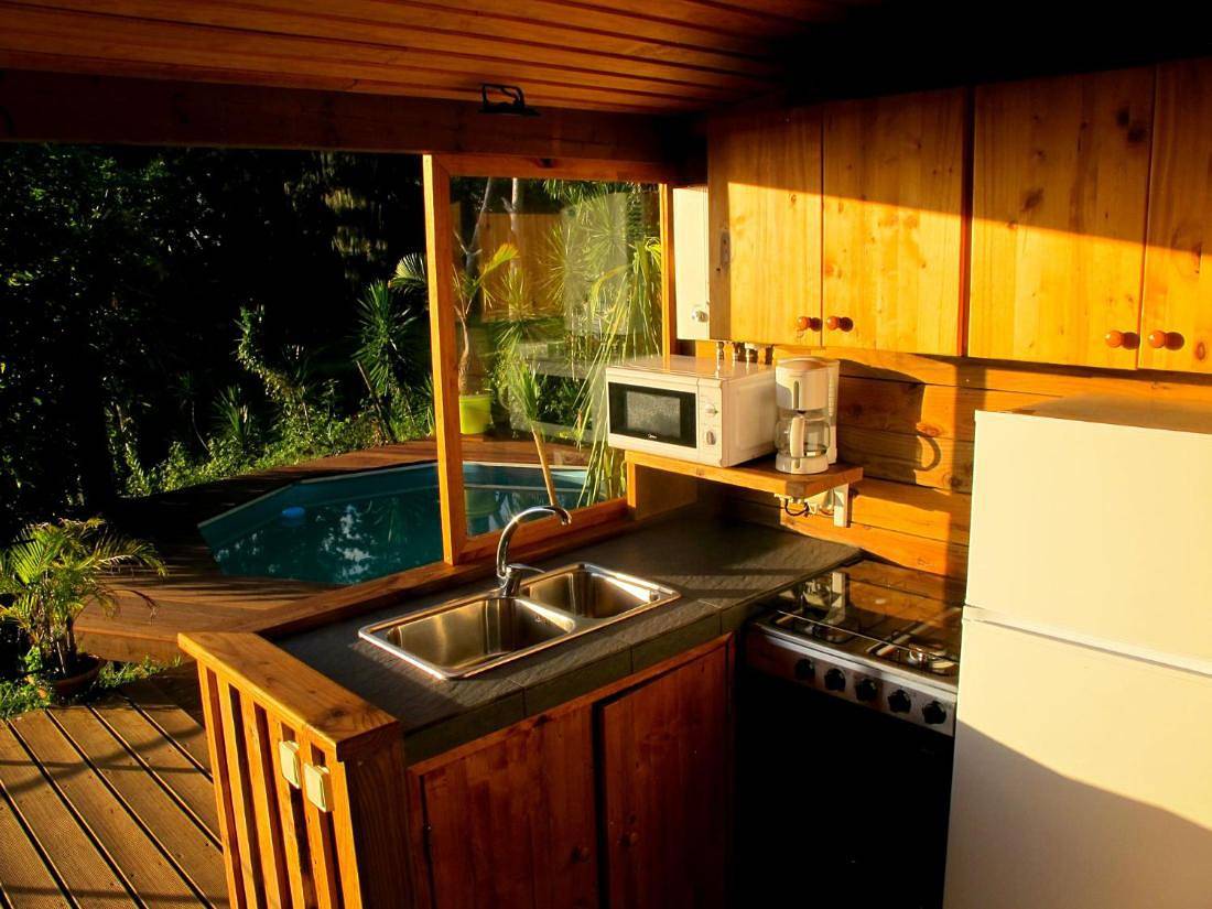 Bungalow Kahaia mit Panoramablick auf das Meer - Bounty Lodge Tahiti in Arue, Tahiti