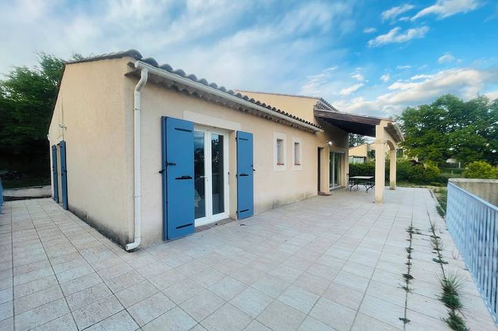 Location de vacances pour 7 personnes à Cruis