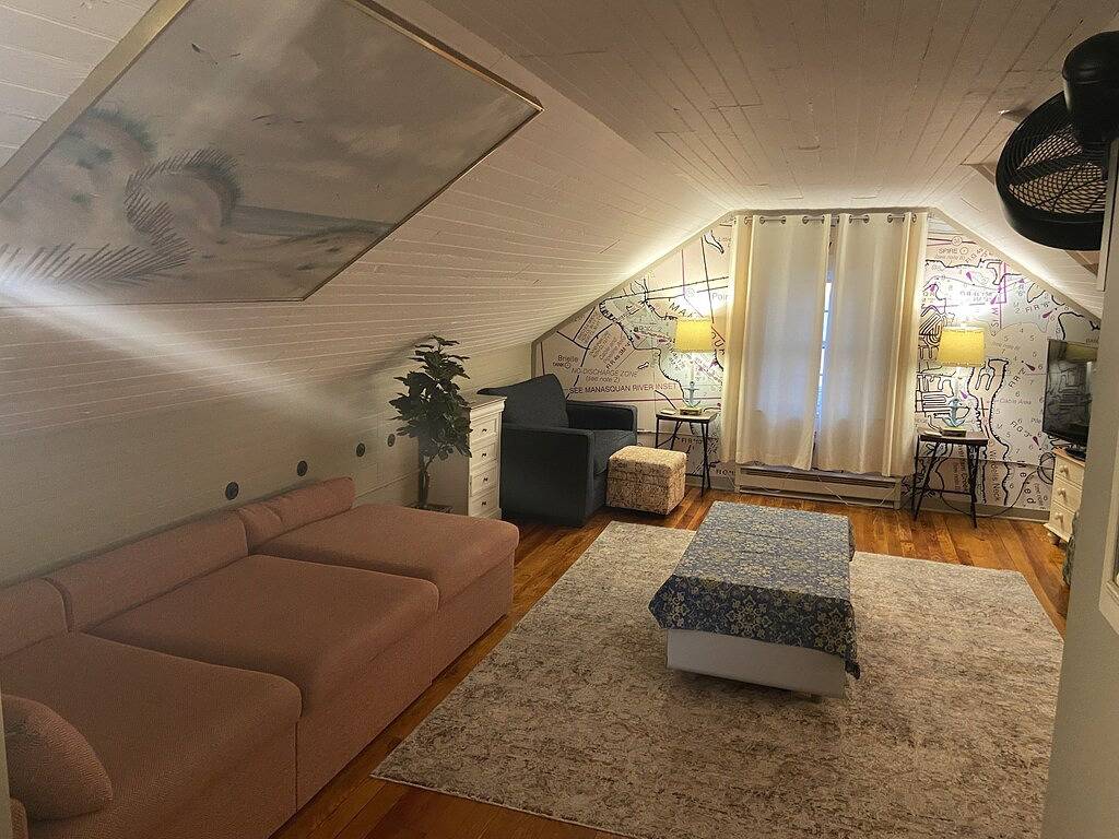 Ganze Wohnung, A block to Beach and 2 to Bay: Cozy 2-bedroom Condo, Bay Head, New Jersey Shore in Bay Head, Ocean County