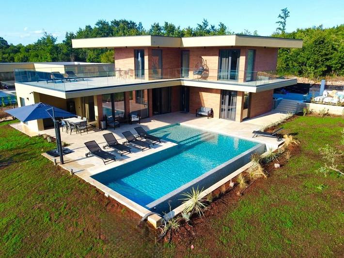 Ferienhaus für 6 Personen, mit Garten und Pool in Bokordići