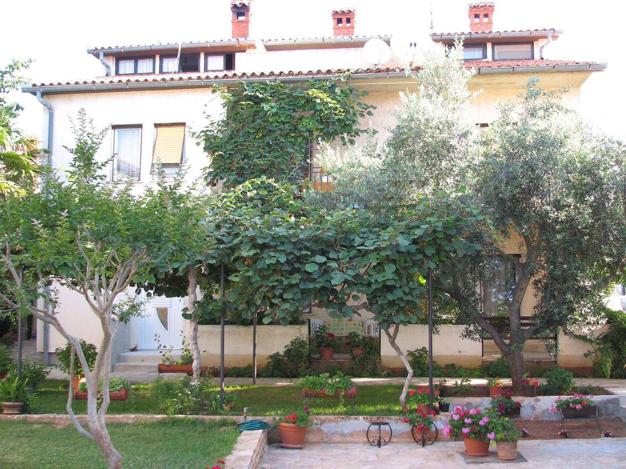 Ganze Ferienwohnung, Ferienwohnung mit schönem Garten in Medulin Stadt, Medulin