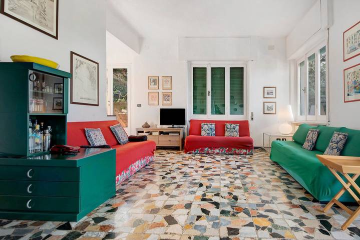 Villa 'Uliveto' with Sea View, Wi-Fi and Air Conditioning in Camogli, Riviera di Levante