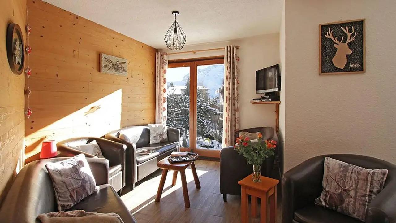 Chalet for 16 People in Vénosc, Écrins National Park