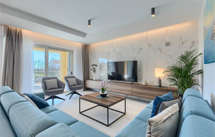 Reizende Ferienwohnung mit Pool, in der Nähe der Küste und von Restaurants in Krnica in Krnica, Marčana