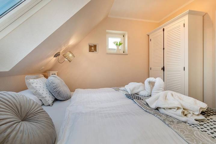 Ganze Wohnung, Ferienwohnung mit eigener Sauna, Kamin, zentraler Lage und strandnahe in Zingst, Fischland - Darß - Zingst