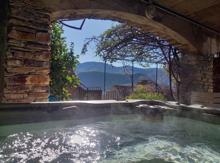 Gîte pour 6 personnes, avec terrasse et jacuzzi, animaux acceptés dans Occitanie - 4