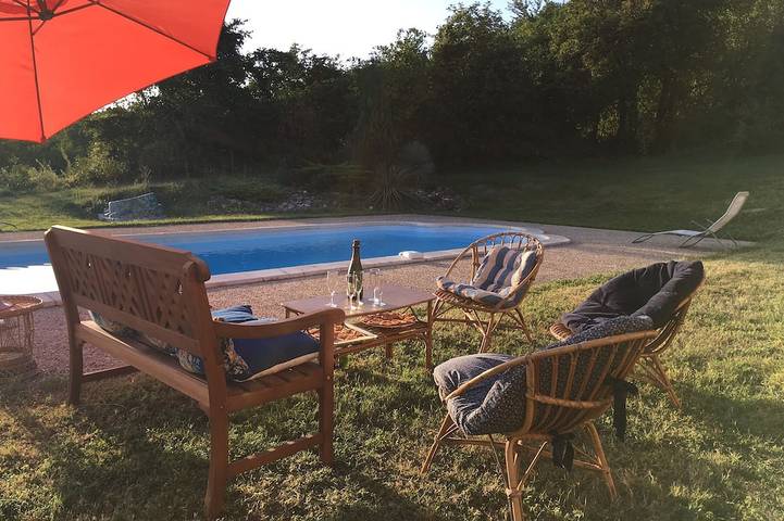 Location de vacances pour 15 personnes, avec Terrasse et Jardin à Eyliac