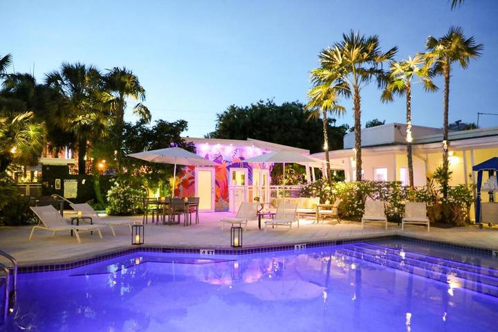 Hotel voor 4 personen, with whirlpool and zwembad as well as tuin in Key West