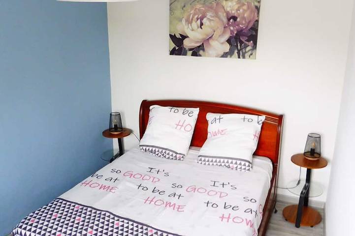 Location de vacances pour 4 personnes, avec terrasse et jardin à Niozelles - 2