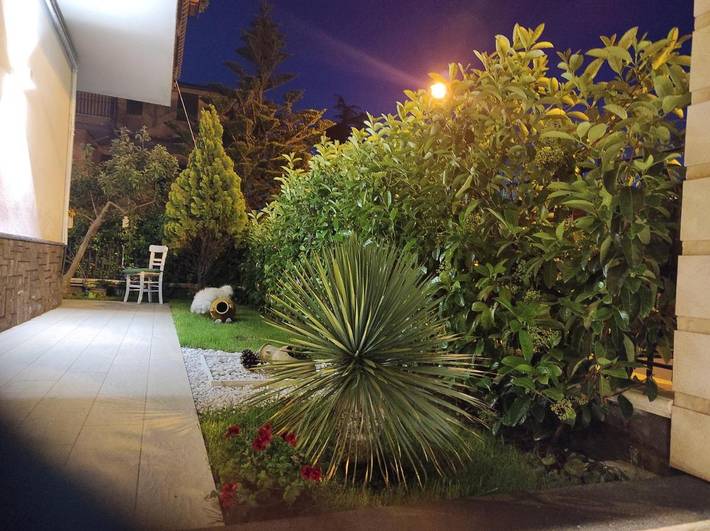 Gîte pour 2 personnes, avec Balcon et Terrasse ainsi que Jardin et Vue à Nicolosi - 4