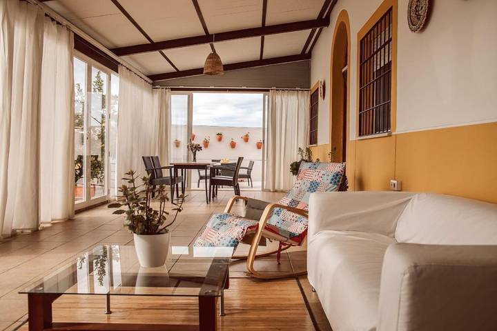 Location de vacances pour 11 personnes, avec terrasse ainsi que piscine et vue à Baena - 2