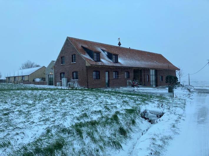 Chambre d’hôte pour 5 personnes, avec vue ainsi que jardin et piscine dans Neuve-Église - 2