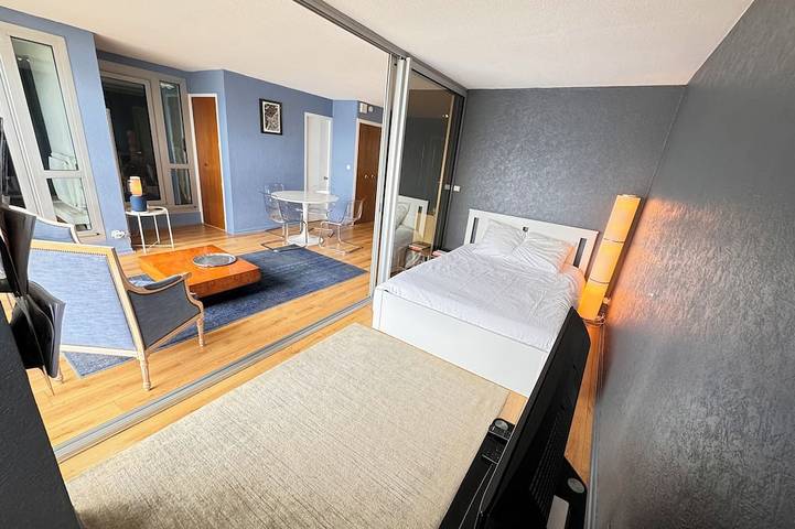 Entire apartment, Apartment Panoramique View - Grande Plage Biarritz - Parking in Biarritz, Bayonne region