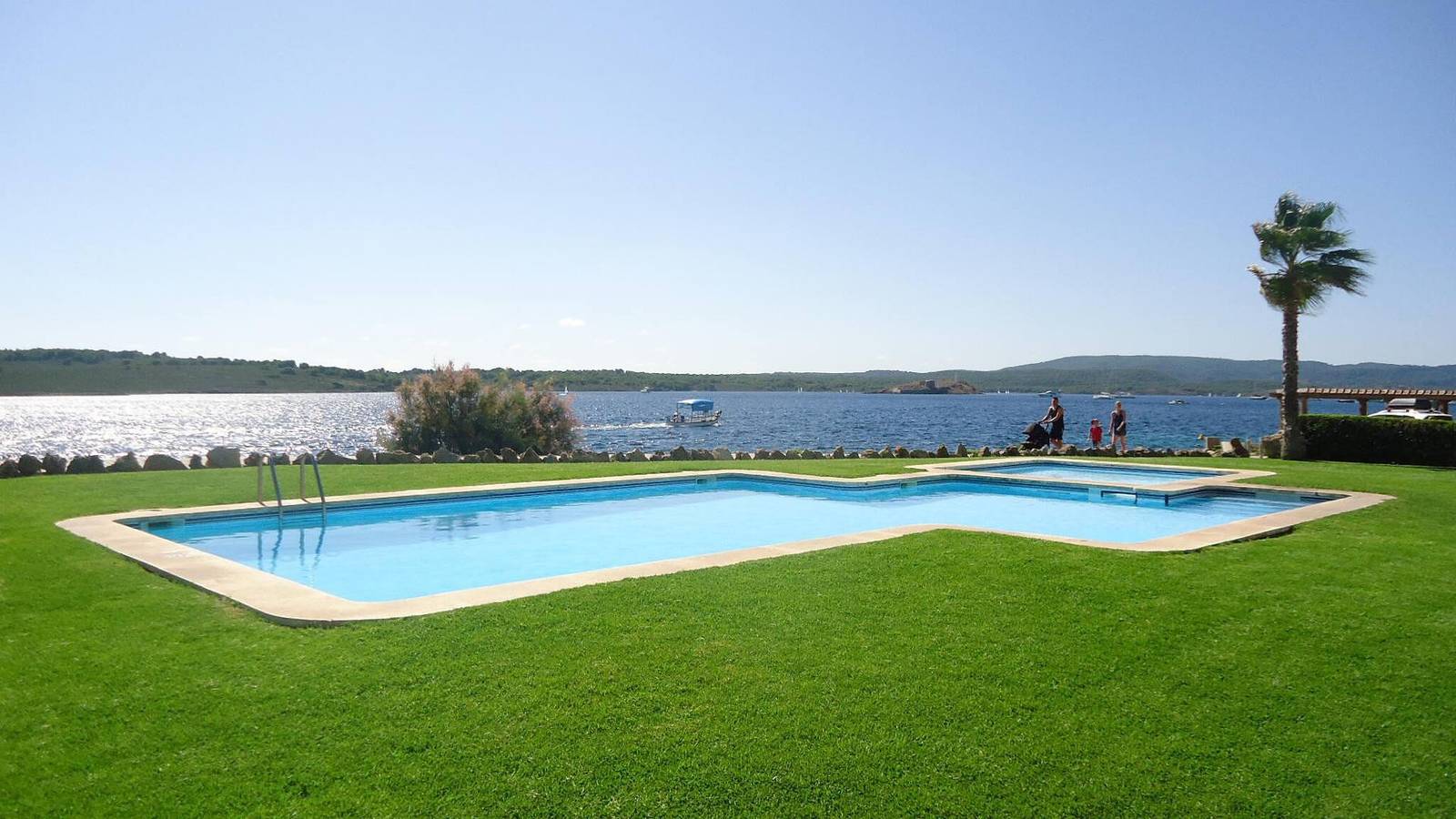Apartamento entero, Apartamento de vacaciones para 2 personas con terraza in Fornells, Es Mercadal