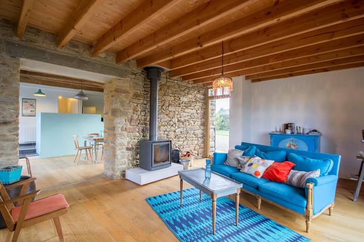 Gîte pour 8 personnes, avec terrasse et jardin