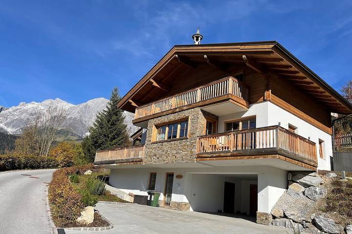 Chalet für 12 Personen, mit Pool und Terrasse sowie Garten und Sauna in Mühlbach am Hochkönig