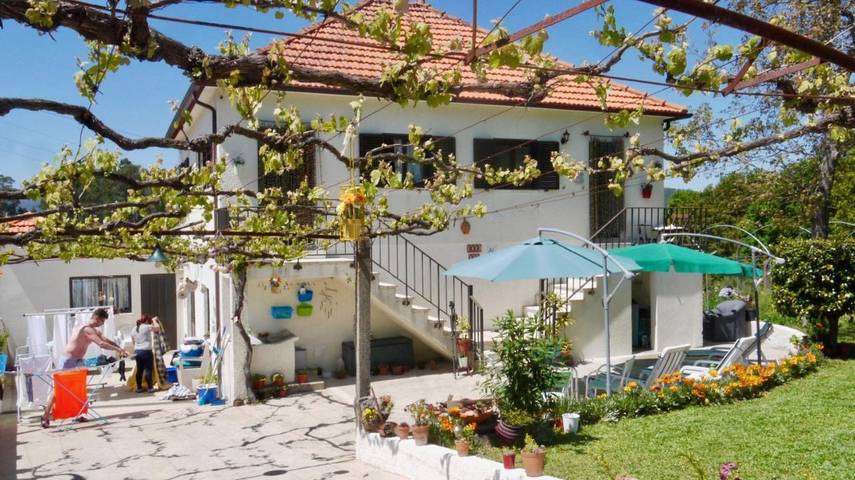 Casa de férias para 3 pessoas, com jardim e terraço em Paredes de Coura
