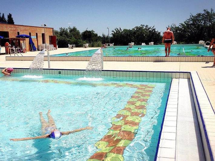 Casa mobile per 3 persone, con terrazza e piscina per bambini nonché piscina - 1