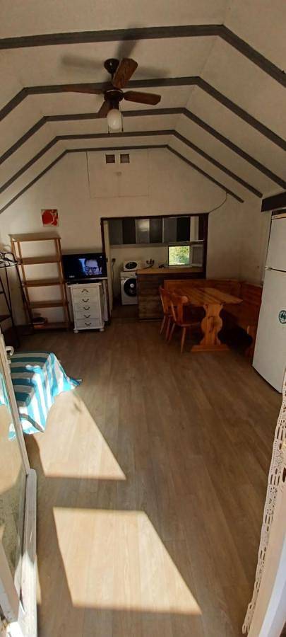 Gîte pour 2 personnes, avec jardin et terrasse, animaux acceptés à Castagniers - 4