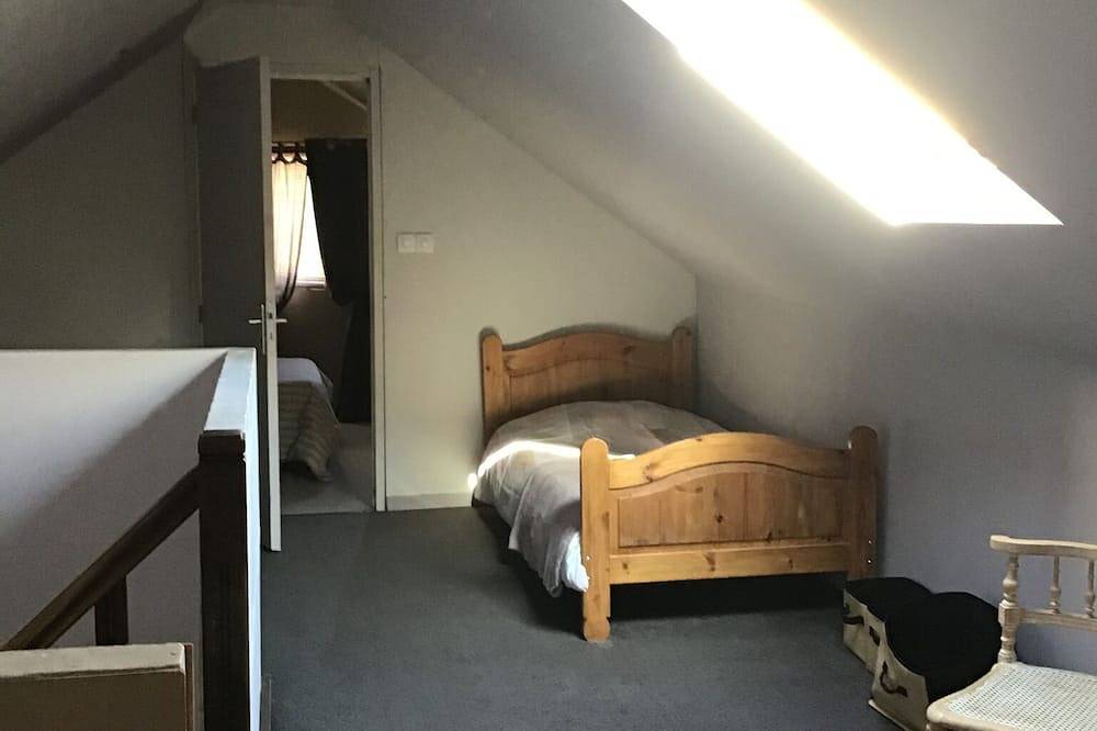 Dieppe center, spacious townhouse in Dieppe, Dieppe region