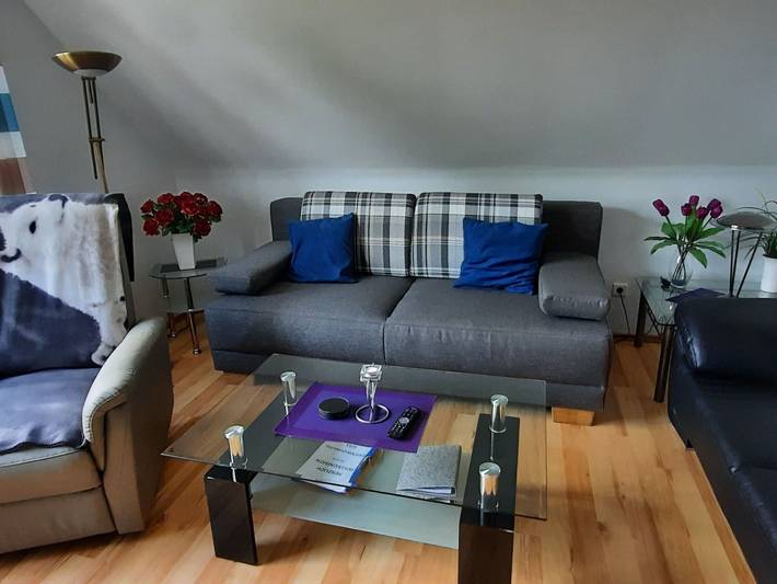 Ferienwohnung für 4 Personen, mit Terrasse und Garten sowie Seeblick