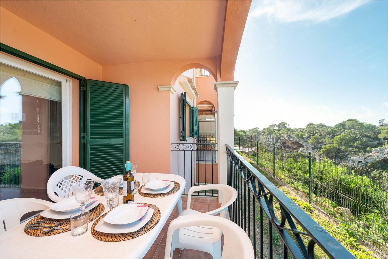 Apartamento vacacional entero, The Torrent'S Observer Holiday Home - Encantador apartamento con Wifi gratis. in Cala Pi, Lluchmayor