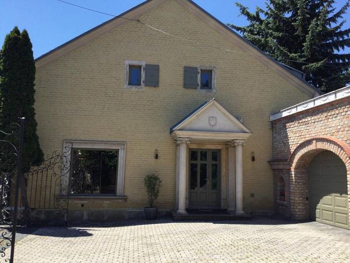 Villa für 10 Personen, mit Balkon - 1