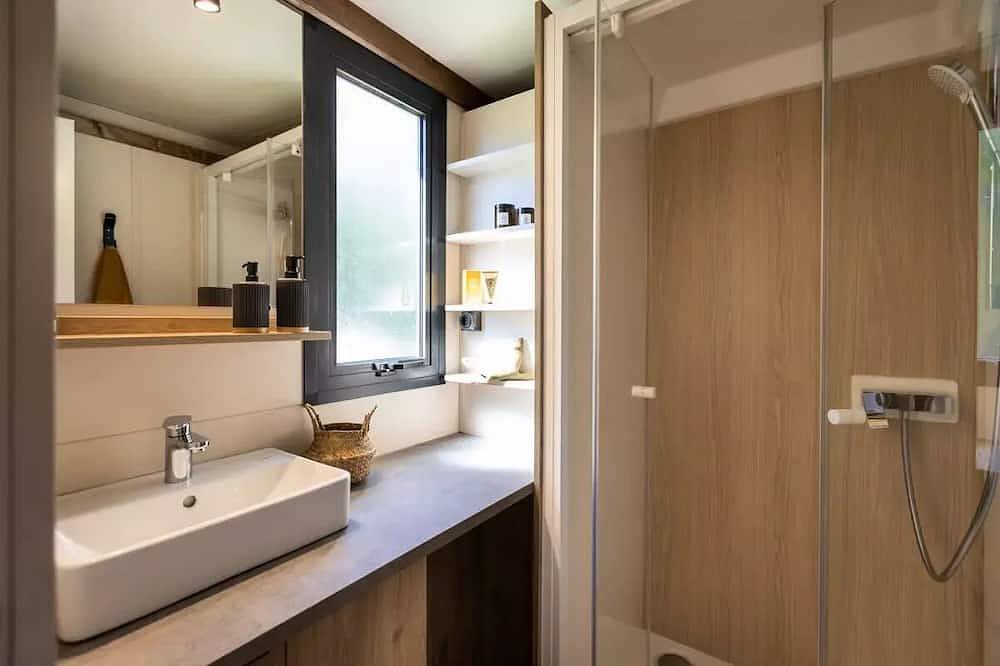 Chalet Satori - 2 Bedrooms \"P r e m'i u m\" 5 people in Lourdes, Hautes-Pyrénées