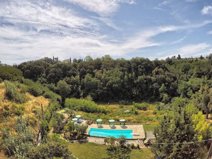 Agriturismo per 16 persone, con piscina e giardino a Palaia