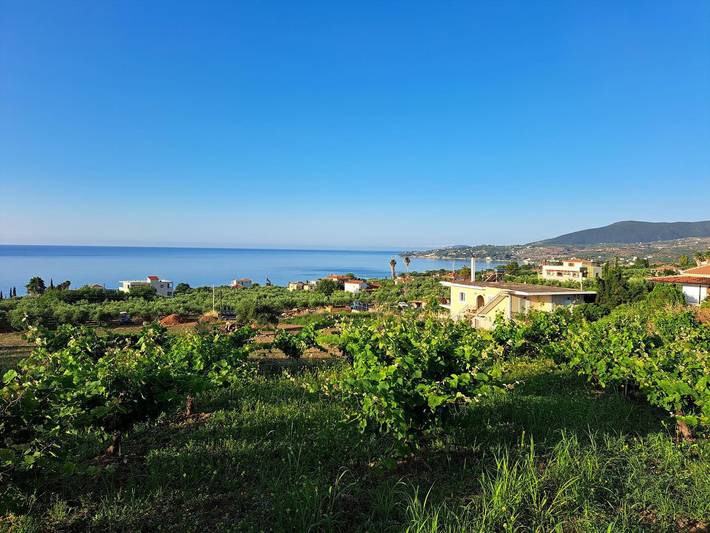 Gepflegte, idyllisch gelegenes Ferienhaus oberhalb des Zaga Strandes bei Koroni am Peloponnes. in Koroni, Messenien