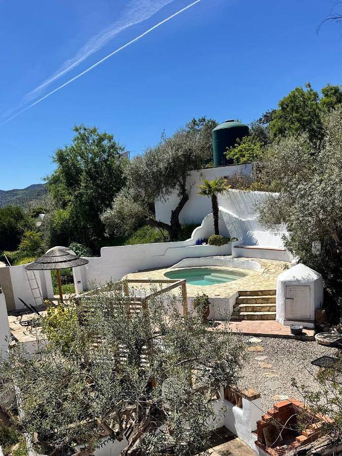 Apartamento entero, La Posada by Finca Maran guesthouse op Olijf Finca met gedeeld zwembad en airconditioning Adults Only in Solano, Colmenar