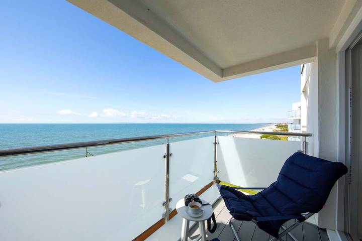 Holiday rental for 4 people, with Ocean view and Garden in West Wittering