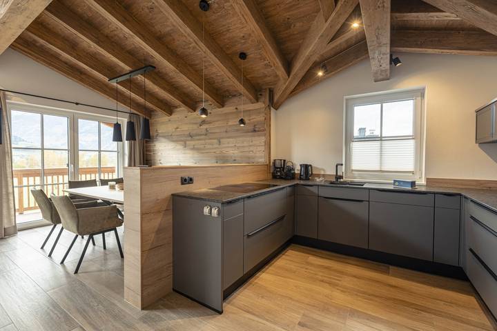 Ferienhaus für 10 Personen, mit Balkon und Terrasse sowie Sauna und Seeblick in Uttendorf - 3