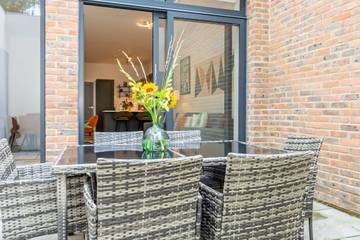 Apartment for 6 People in Ealing, London, Photo 1
