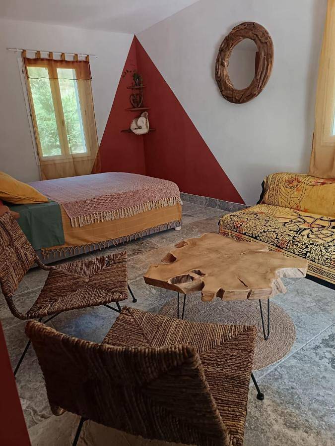 Chambre d’hôte pour 2 personnes, avec Balcon et Terrasse ainsi que Jardin et Vue