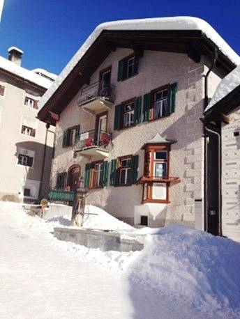 Ganze Ferienwohnung, Ferienwohnungen Chasa Valär - Ferienhaus Valär Nr. 1 in Scuol, Unterengadin