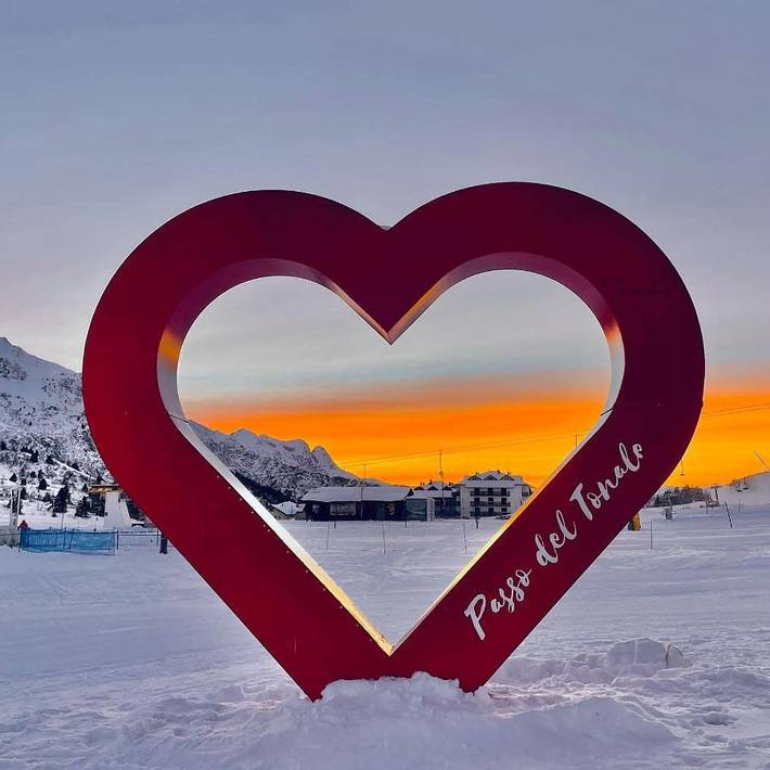 Gîte pour 4 personnes, avec jardin, animaux acceptés dans Passo Del Tonale