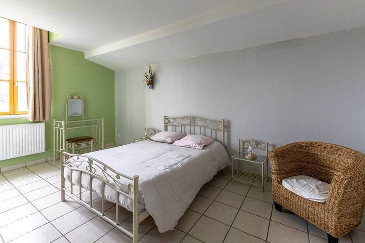 Location de vacances pour 8 personnes, avec terrasse et jardin, animaux acceptés à Saint-Alyre-ès-Montagne - 3
