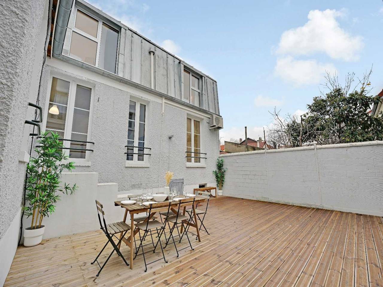 Ganze Wohnung, Modernes Haus mit Klimaanlage in Asnières-sur-Seine, Hauts-de-Seine