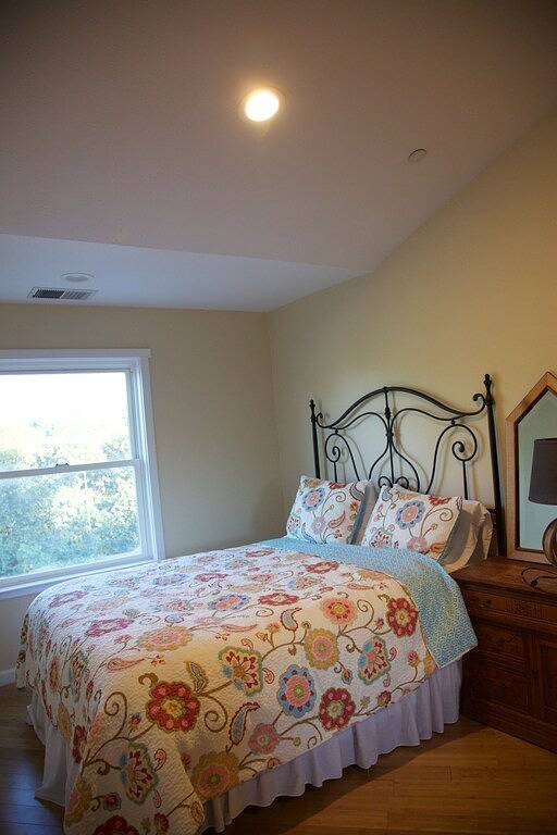 Vacation rental for 10 people, with yard and hot tub, with pets in Wine Country