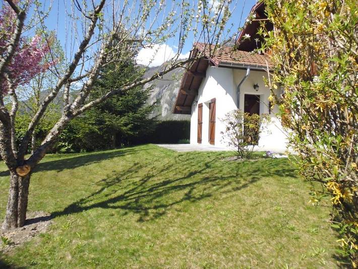 Gîte pour 5 personnes, avec vue et jardin à Faverges - 3