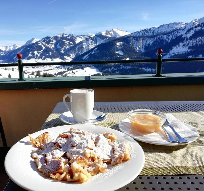 Hotel für 2 Personen, mit Balkon und Terrasse sowie Garten und Ausblick in Zöblen - 3