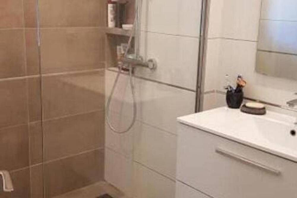 Villa De Plain Pied + Studio Climatises (6 Pers Max) Avec Joli Jardin in Seignosse, Côte d’Argent