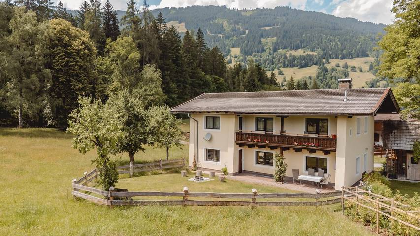 Hütte für 7 Personen, mit Garten, mit Haustier in Saalfelden am Steinernen Meer